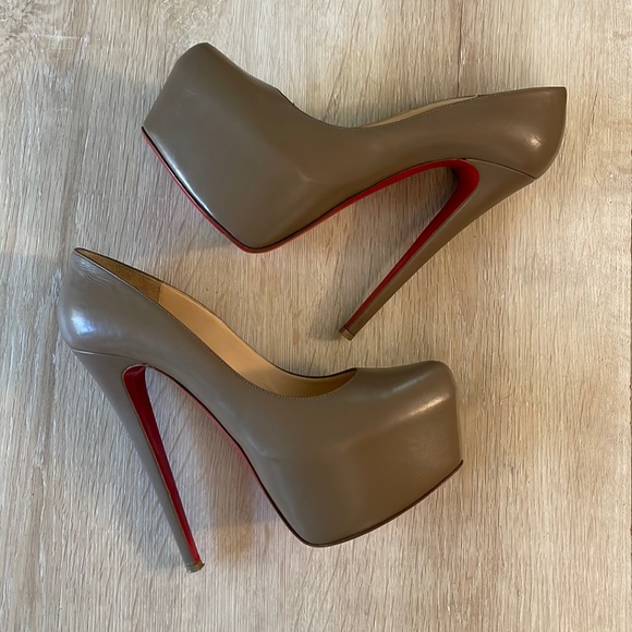 Louboutin Daffodile 160MM Grege Kid Leather - 41 - Picture 6 of 9
